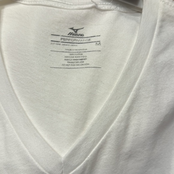 Mizuno White Softball, v-neck, t-shirt, 100%cotton with blue lettering - Picture 3 of 4